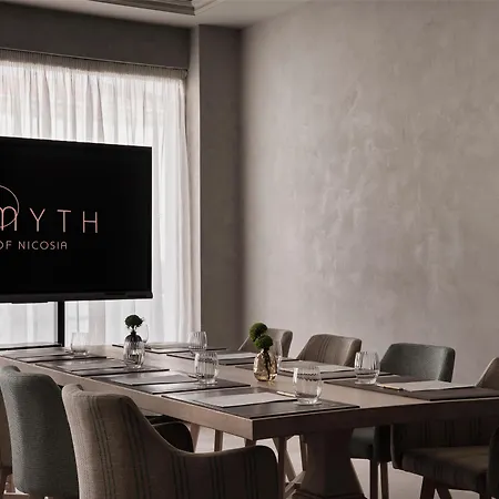 מלון Amyth Of